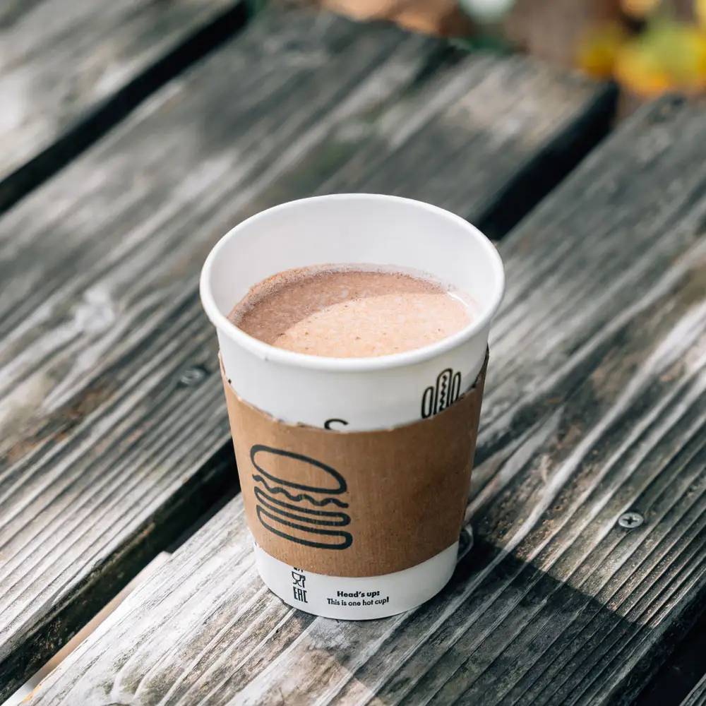 【Shake Shack】チョコレート好き必見!カカオの甘い香りとミルクのクリーミーな味わい「ホットチョコレート」を12月1日(金)より期間限定発売!