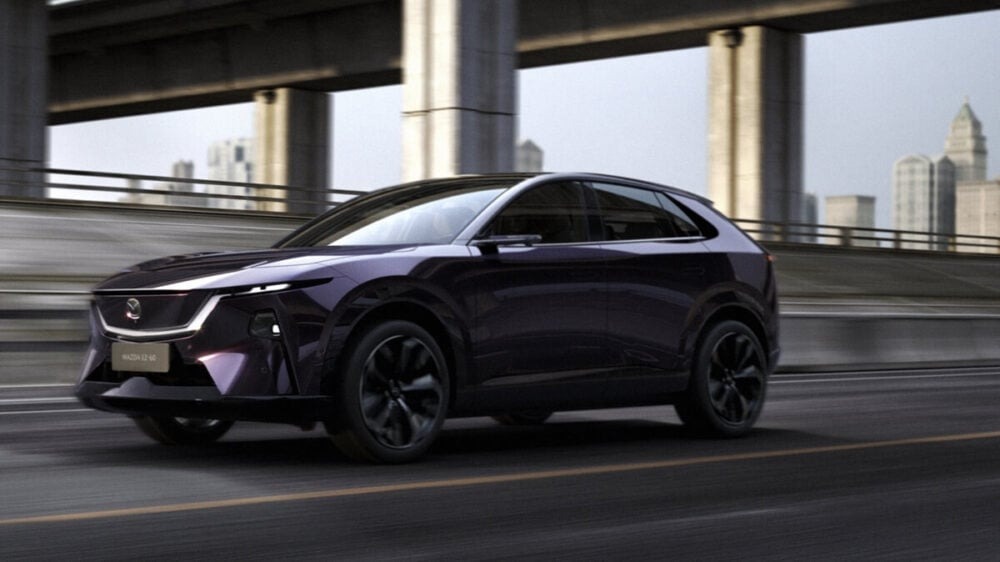 マツダ新型電動クロスオーバーSUV「EZ-60」公開!長安汽車協業でBEV&PHEVを展開、年内に中国で発売予定