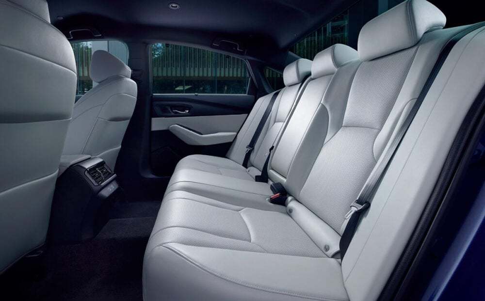ホンダ初の“ハンズオフ”対応「アコード」e:HEVの新グレード発売!日産「リーフ」新型のティザームービー第2弾公開