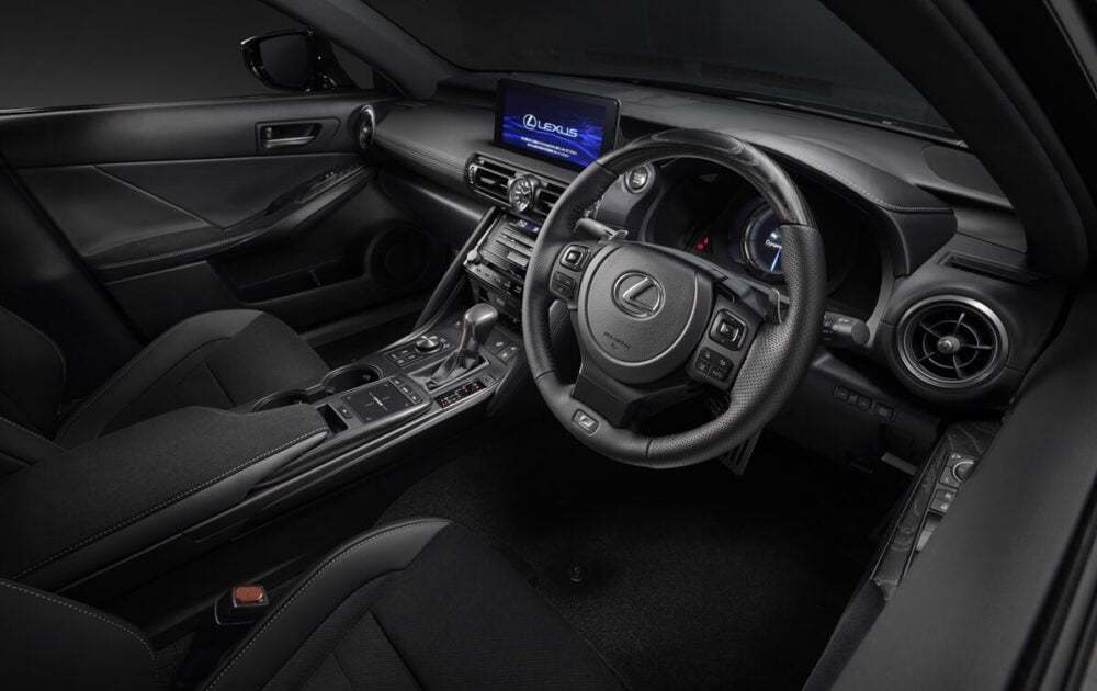 レクサス「IS」特別仕様車“F SPORT Mode Black IV”を拡大設定