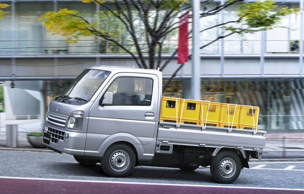 軽トラは「走りが楽しい」って本当?海外からも熱視線!“農道のスーパーカー”と呼ばれるそのワケ