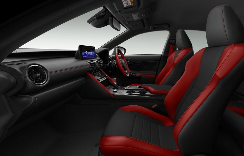 5リッターV8搭載FRセダンの究極形！レクサス「IS」に500台限定“クライマックス・エディション”登場