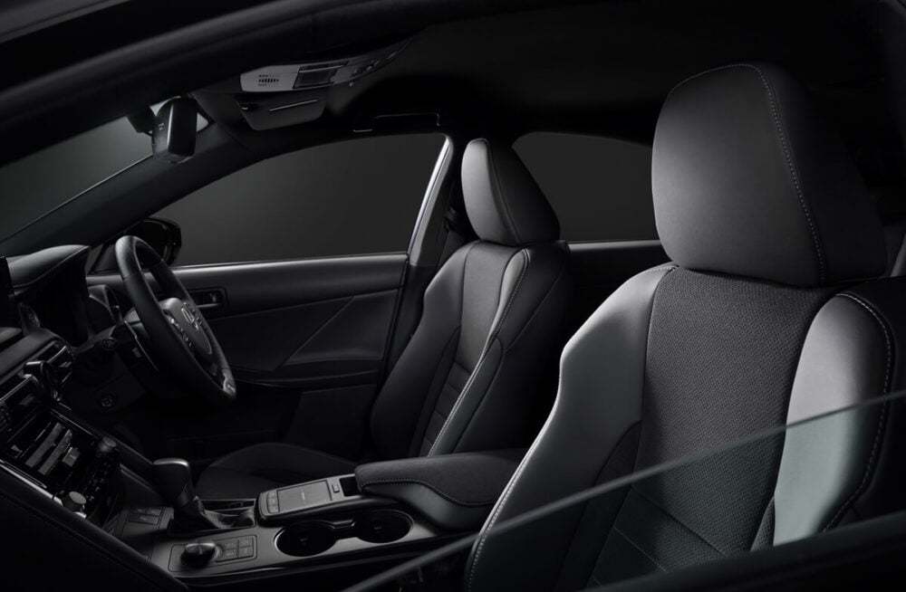 レクサス「IS」特別仕様車“F SPORT Mode Black IV”を拡大設定