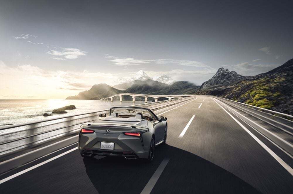 レクサスのフラグシップクーペ「LC」に集大成となる特別仕様車“PINNACLE”登場