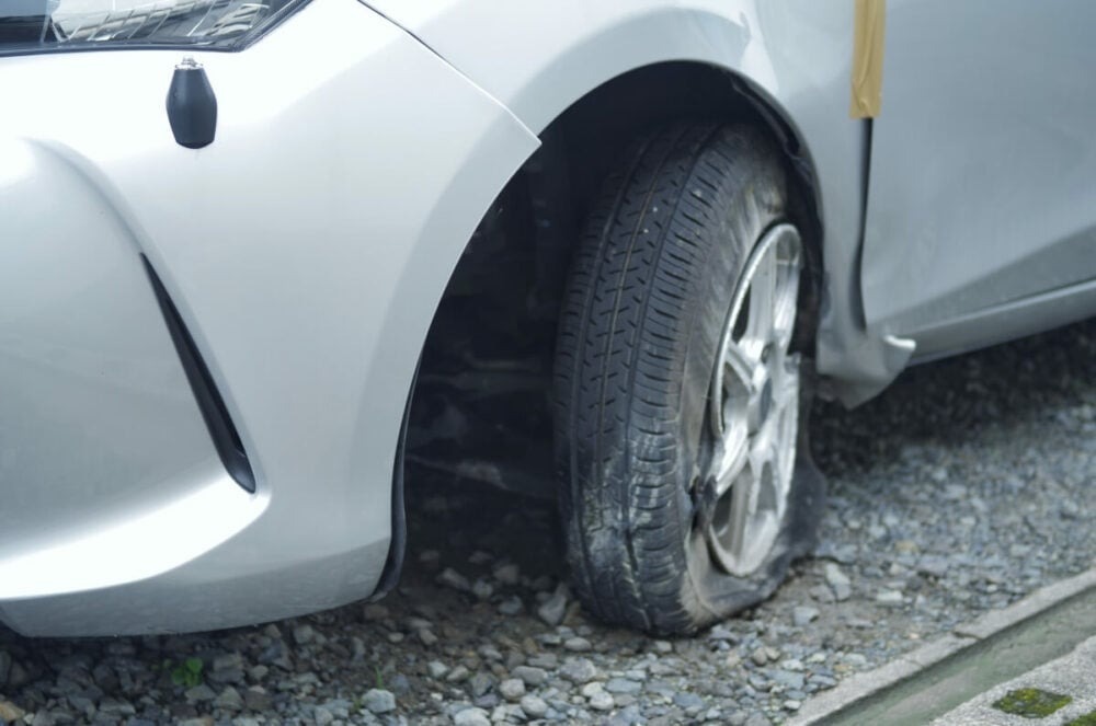 「故障車が止まっているためのため渋滞」どんな壊れ方してるの？高速道路上での車両トラブルでいちばん多いのは何か