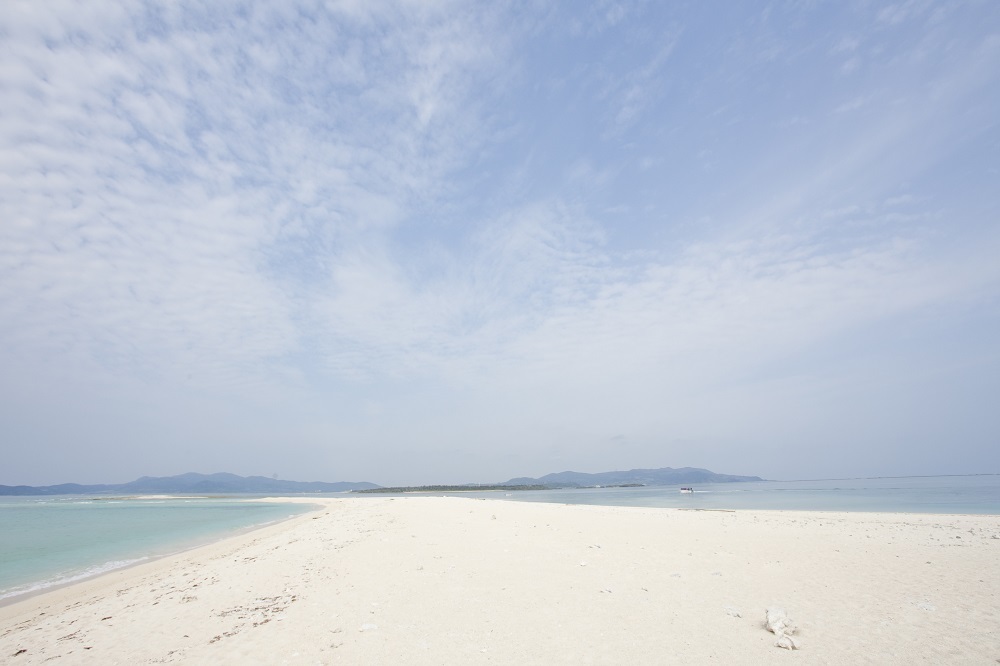 久米島（日本が誇る「天国ビーチ」！）