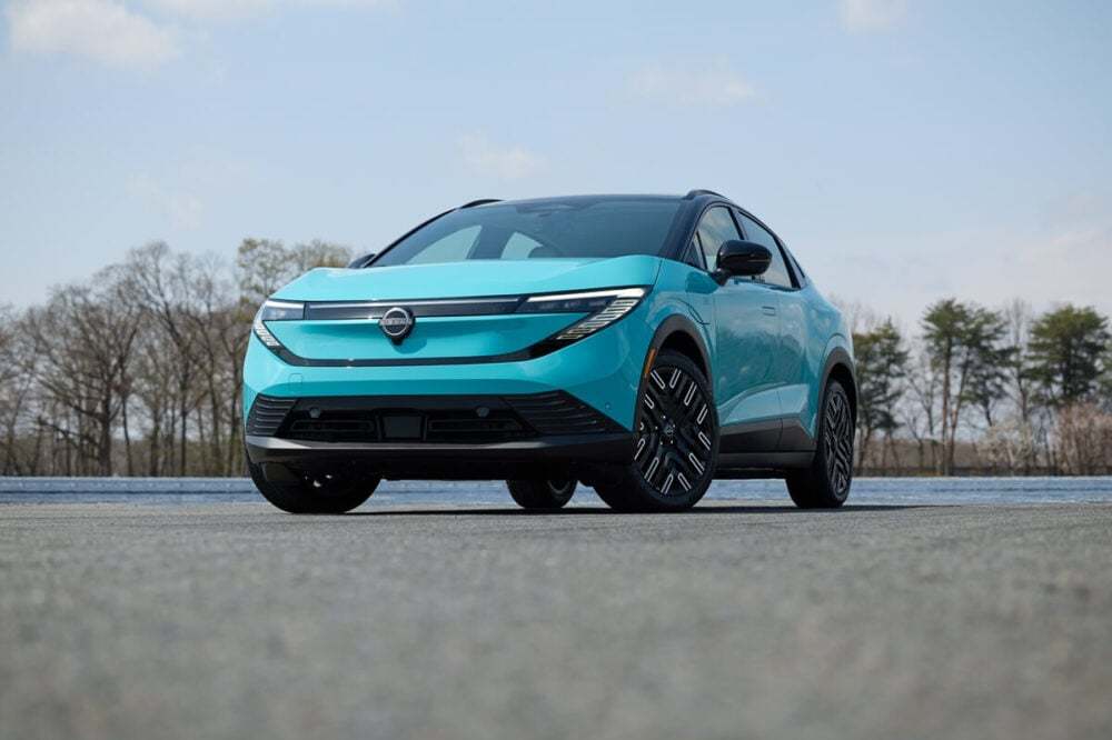 “量販EVのパイオニア”大胆進化！日産が新型「リーフ」を発表…航続距離600km実現の遊び心秘めたクロスオーバーに