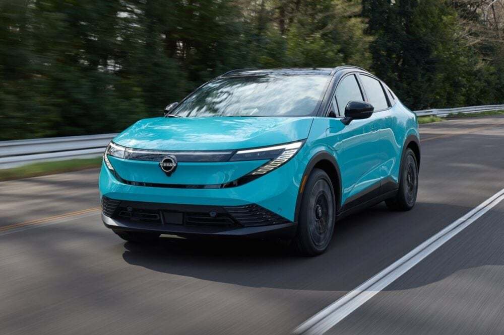 “量販EVのパイオニア”大胆進化！日産が新型「リーフ」を発表…航続距離600km実現の遊び心秘めたクロスオーバーに