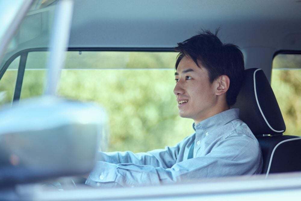 克服のカギは『車に酔うと思い込まない』?車酔いのメカニズムから効果的な対策まで検証