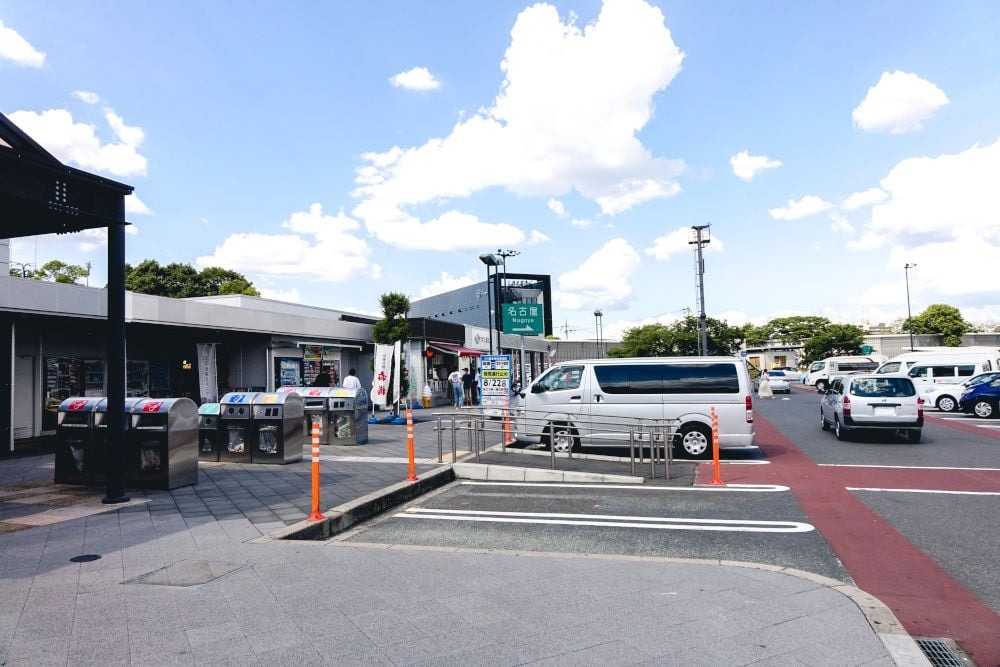 行楽シーズンがやってくる！「目的地に着いた頃にはヘトヘト…」長旅・渋滞を乗り切る休憩の取り方をプロに聞いた