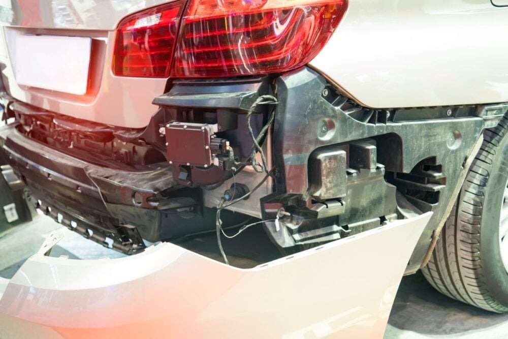 「プロに任せたのに…」車を整備に出したらもっと壊れて戻ってきた!?あなたが愛車を預けた店や工場は信頼できますか?