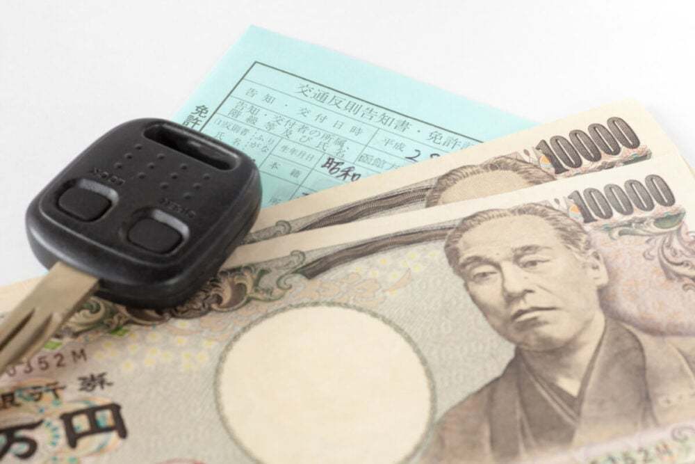 スピード違反は何キロから?罰金や違反点数など解説