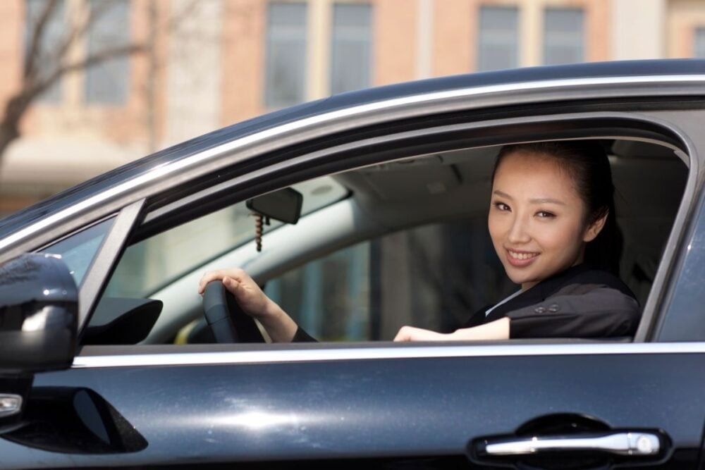 「安い車って高速大変そう～」高級車に乗っていて優越感を覚えたことはある？オーナーに聞いてみたら意外な回答が