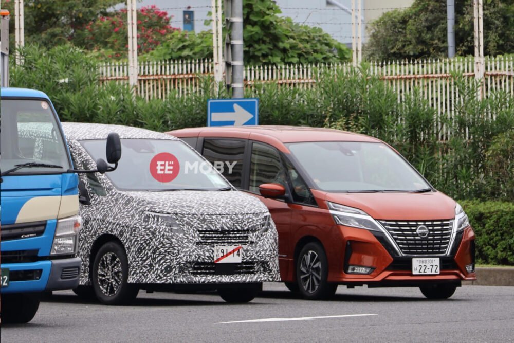 【画像多数】日産 新型セレナの開発車両が鮮明スクープ！現行と並ぶ姿も