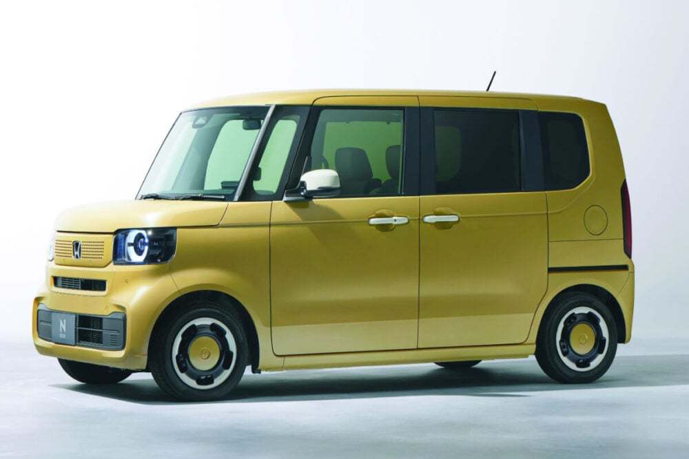 6年ぶりのフルモデルチェンジ！ホンダ新型『N-BOX』の情報が明らかに！今秋発売、8月から先行予約も