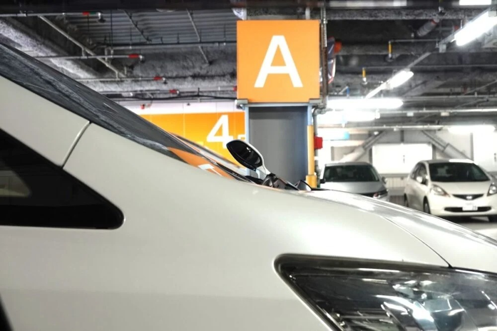 サイドアンダーミラーはなぜ必要?ないと本当に危険?思わぬ車検不適合に注意