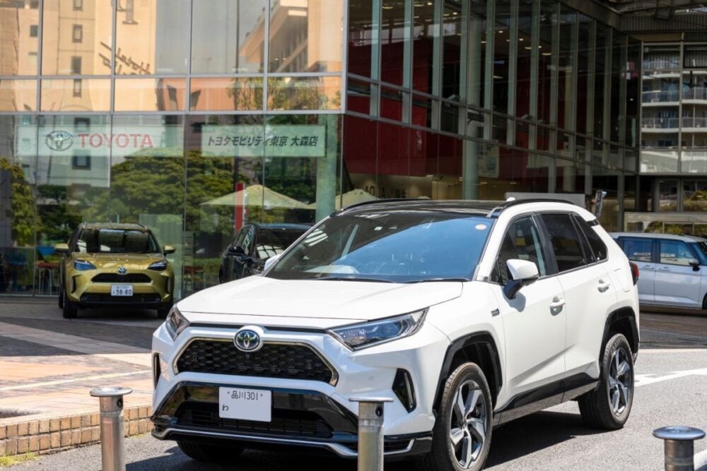 雪国住みでもアウトドア趣味でもないのに「車は4WDじゃなきゃ絶対ダメ!」なオーナーけっこう多いぞ!なぜ?四駆にこだわるそのワケ