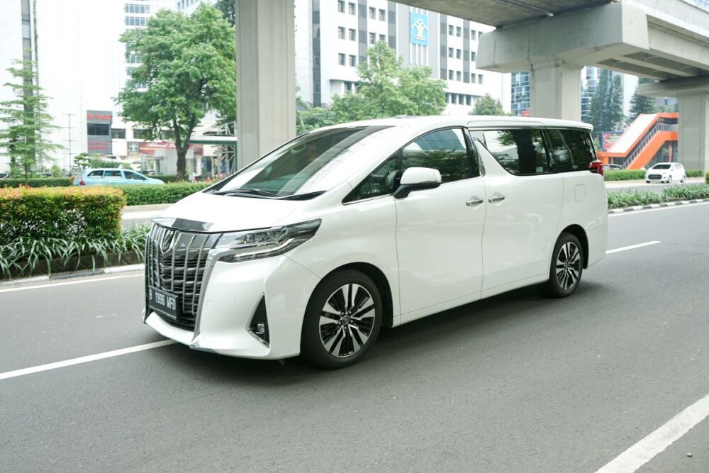 今更聞けない「ミニバン」とは？ワンボックスの違い・どんな人におすすめ？