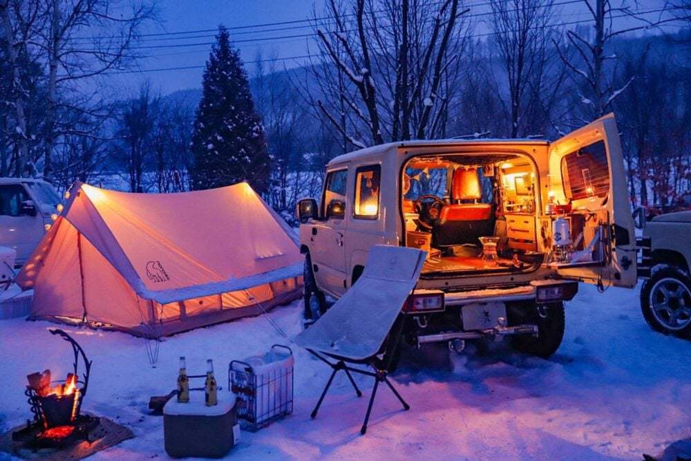 ジムニ―をウォールナットで自分色にカスタム★雪道にもアクティビティにも大活躍!
