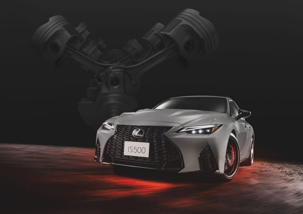 5リッターV8搭載FRセダンの究極形！レクサス「IS」に500台限定“クライマックス・エディション”登場