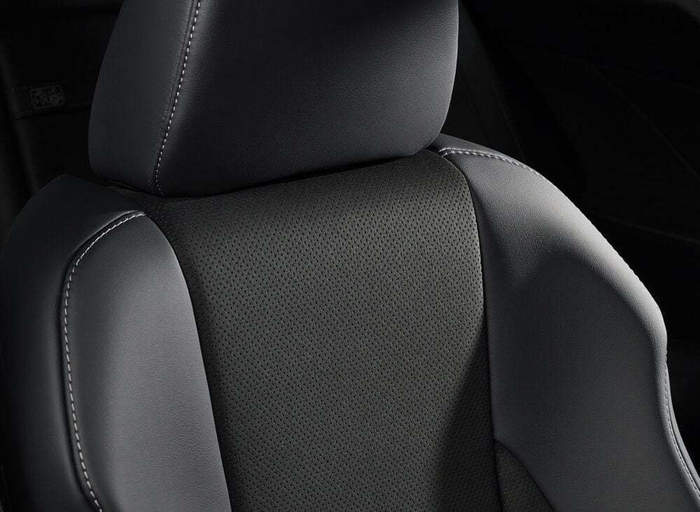 レクサス「IS」特別仕様車“F SPORT Mode Black IV”を拡大設定