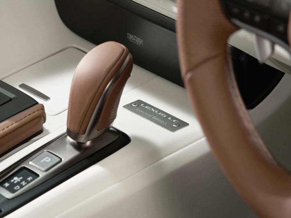 レクサスのフラグシップクーペ「LC」に集大成となる特別仕様車“PINNACLE”登場