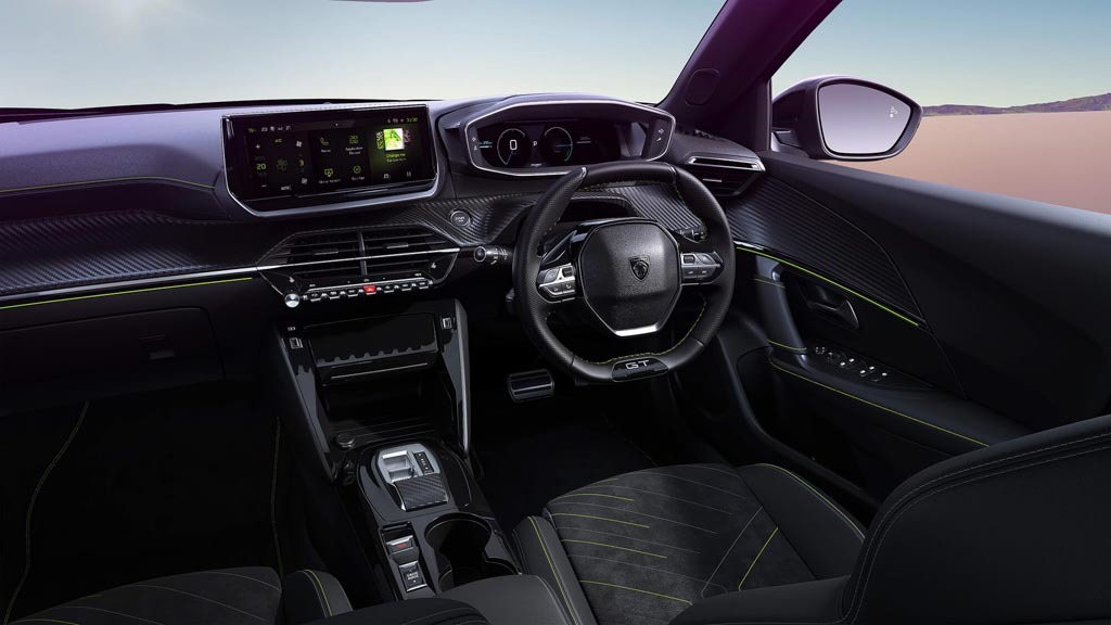 デザインとパフォーマンスを兼ね備えたSUV､新型｢プジョー2008｣発売｡デイタイムライトはライオンのかぎ爪をイメージ！