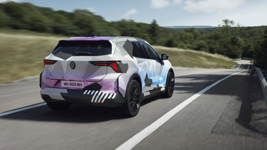 ルノーのコンセプトカー「セニック・ビジョン」から新型「ルノー・セニックe-テック・エレクトリック」誕生！