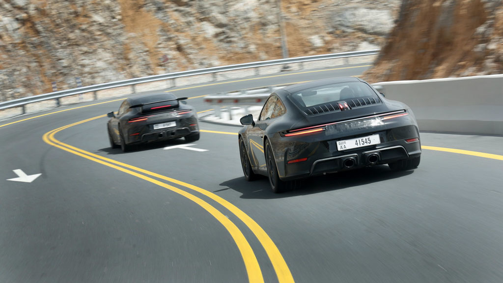 「ポルシェ911」初! ハイブリッドドライブ搭載の公道用スポーツカーが始動