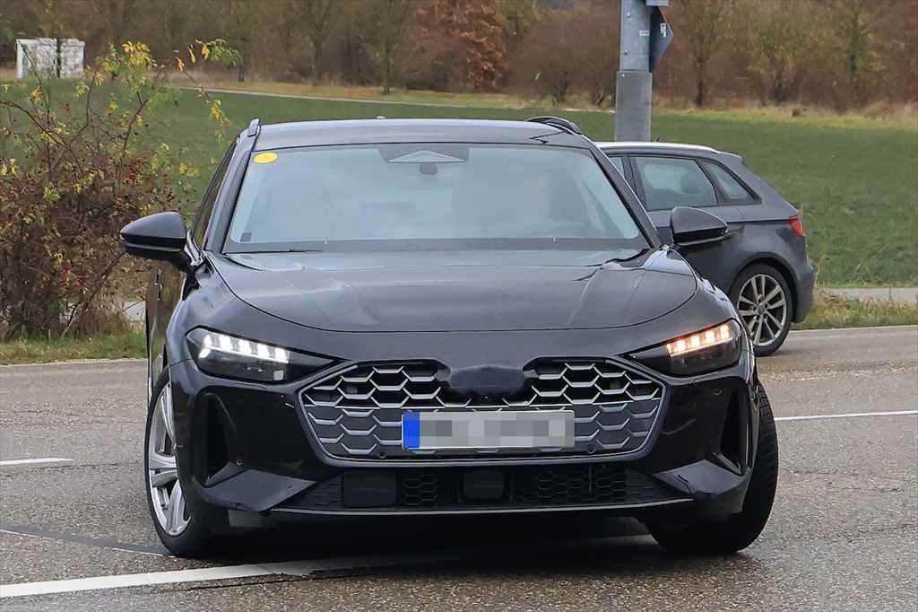 【スクープ】これがアウディA4後継モデルとなる「A5アバント」だ！ そのデザインを大公開！