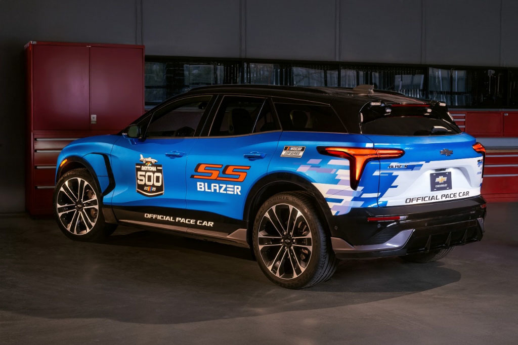 シボレー史上最速！ ｢シボレー･ブレイザーEV SS｣が｢デイトナ500｣のペースメーカーに決定