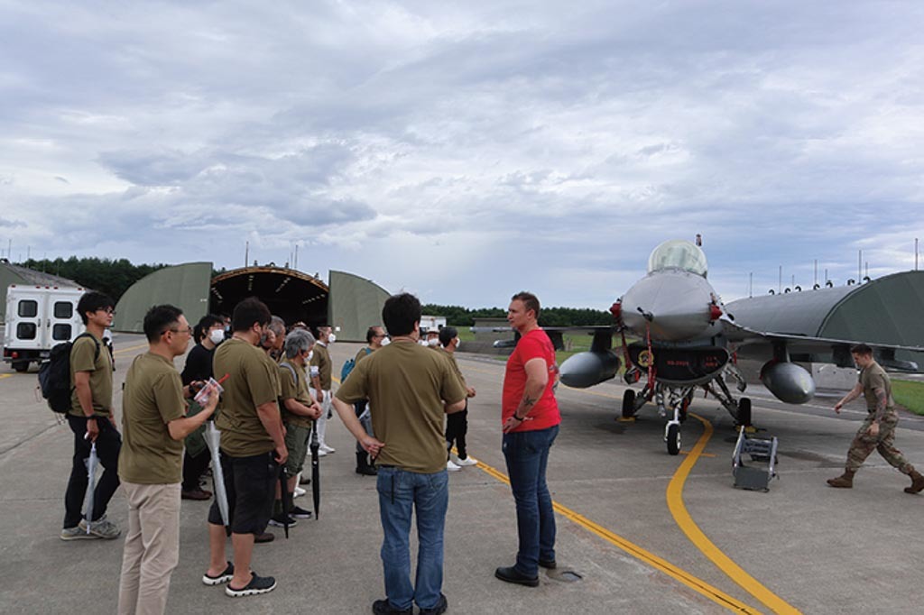私とテスラの付き合い方。「TOCJ入会者なら、米軍基地ツアーもできるの!?」【テスラファンブック】