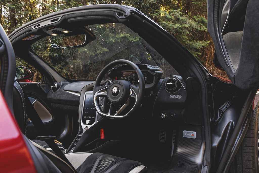 ドライバーを虜にしてしまうほどの巧みな旋回性能を披露!「マクラーレン750Sスパイダー」【野口 優のスーパースポーツ一刀両断!】