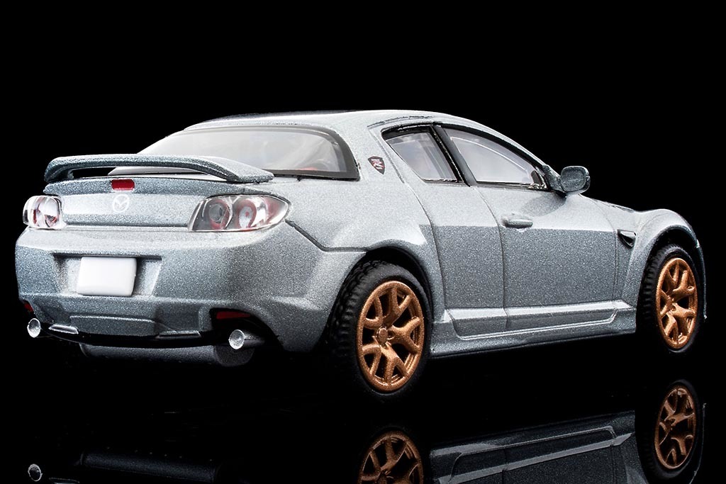ロクヨンなのにエンジン再現!トミーテック、「マツダRX-8」をついにミニカー化!【モデルカーズ】