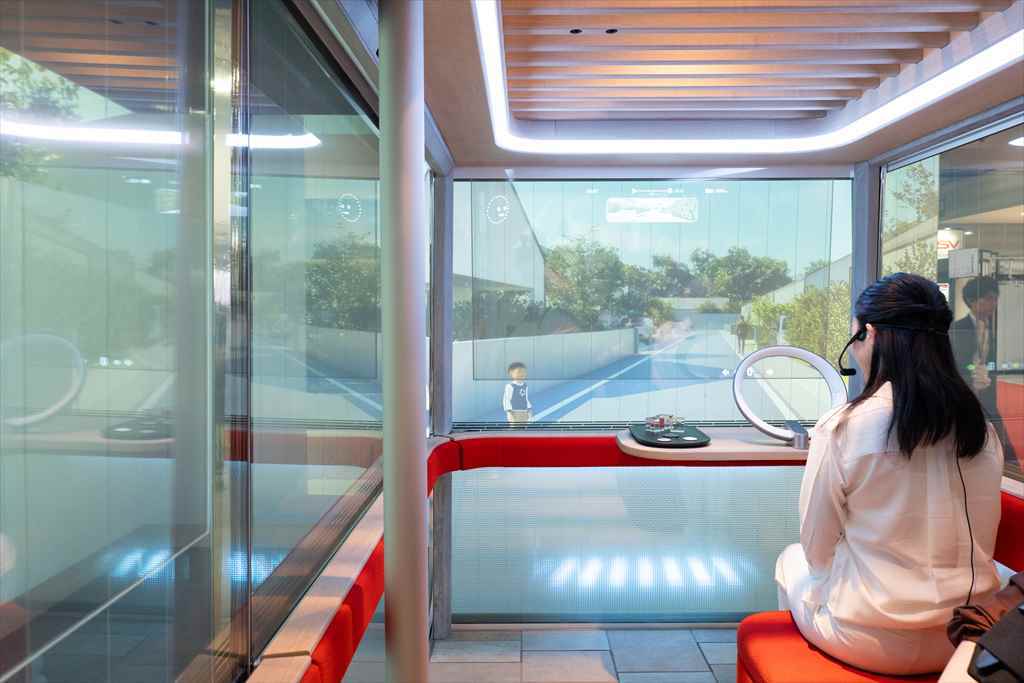 パナソニックブースでは「Mobile Living Room」で2035年の世界を感じられる!【ジャパンモビリティショー2023】