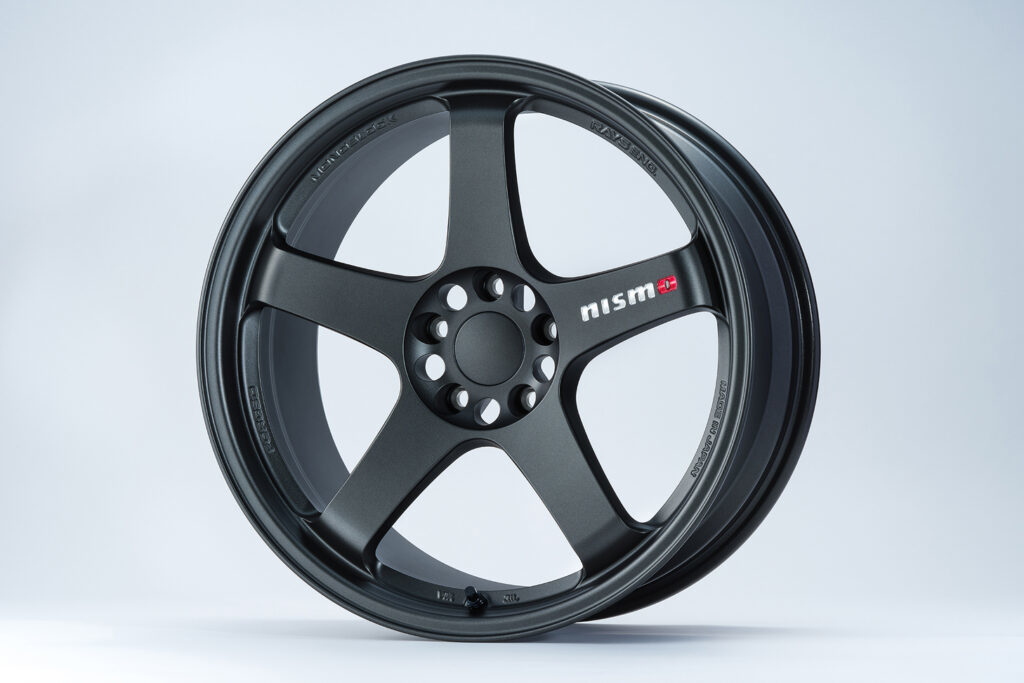 スカイライン NISMO、フェアレディZ NISMO、スカイライン GT-R向け アルミロードホイール LM GT4 マシニングロゴバージョン 19インチ 発売