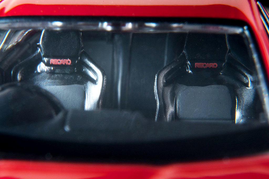 ロクヨンなのにエンジン再現!トミーテック、「マツダRX-8」をついにミニカー化!【モデルカーズ】