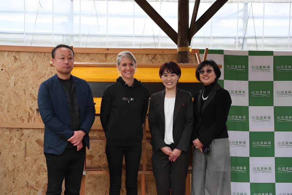 4度のF1ワールドチャンピオン「セバスチャン・ベッテル」の昆虫ホテルを山田みつばち農園で間近に見ることができる！3月12日に寄贈式実施