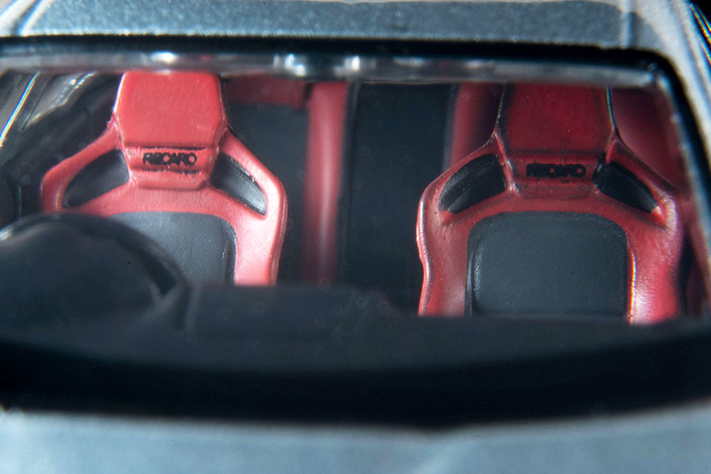 ロクヨンなのにエンジン再現!トミーテック、「マツダRX-8」をついにミニカー化!【モデルカーズ】