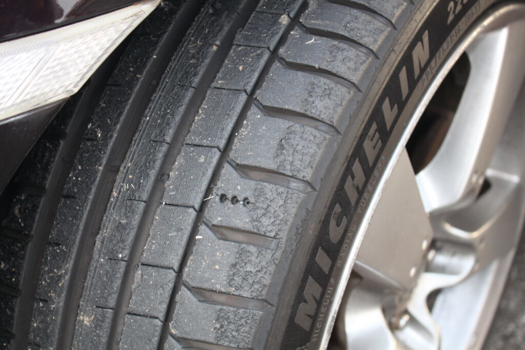 【THEクルマ遊び】ドラテク向上のための強硬手段!? 統括編集長が孤高のFRスポーツ・マツダRX-8を突如購入&速攻シェイクダウン!