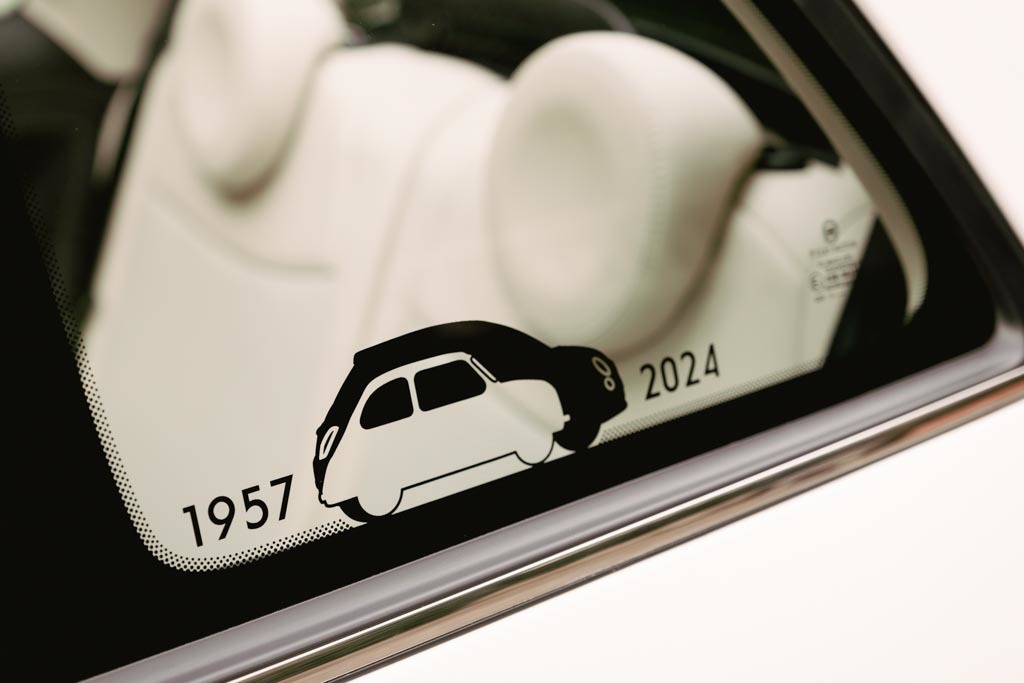 限定1,957台、ファン熱狂的の新しいコレクターズ・エディション「フィアット500コレッツィオーネ1957」発表