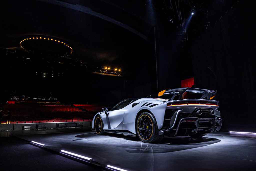 フェラーリ世界第2位の販売を誇る日本市場について極東・中東エリア統括CEOディーター・クネヒテル氏とフェラーリ・ジャパン代表のロマニエッロ・ドナート氏にインタビュー