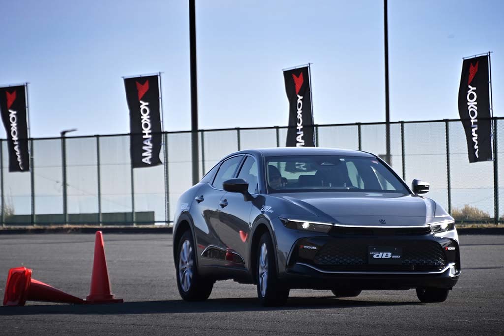 【NEW TIRE TEST】摩耗しても静粛性が持続するプレミアムコンフォートタイヤ「ヨコハマ・アドバンdB V553」