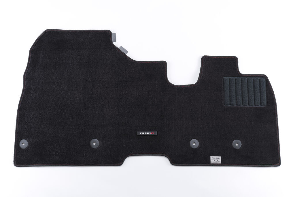 NMC、スポーツ感を高めるガーニッシュや高級フロアマットなど日産アリア用NISMOパーツ発売