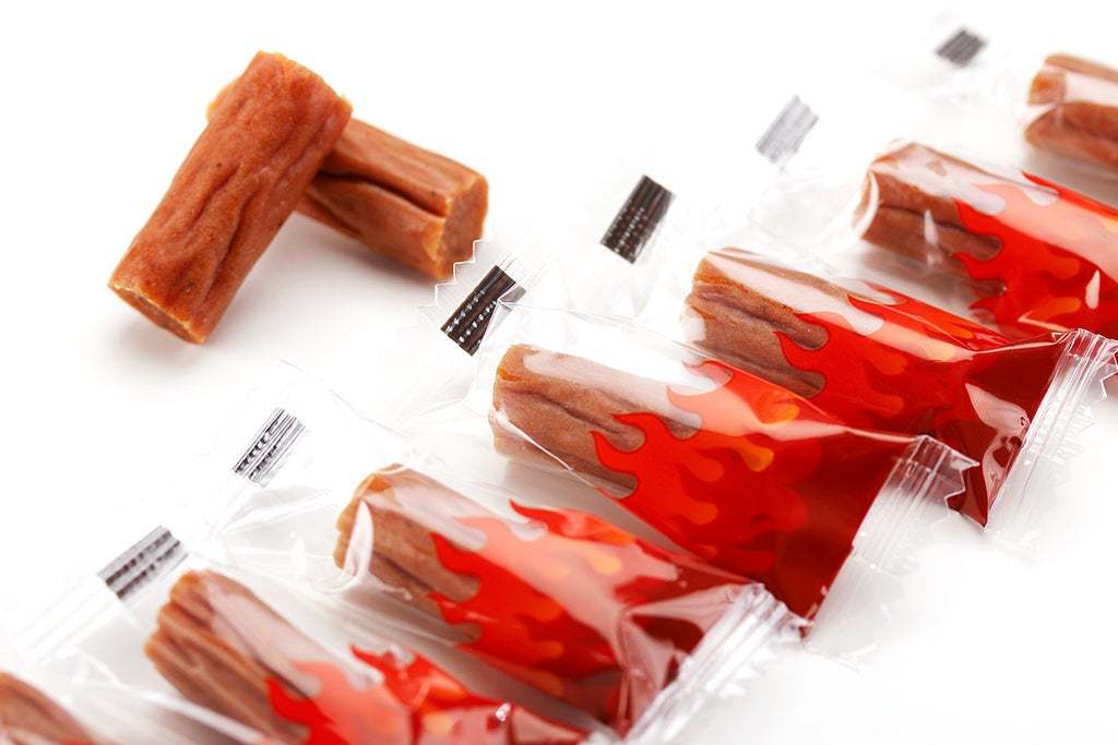 【激辛好きに教えたい？！】ヤガイの激辛カルパスがリニューアル！ 3月6日(月)より全国で順次発売