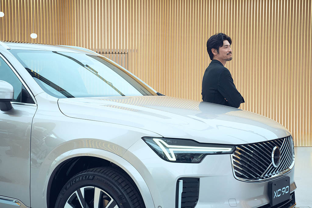 俳優・坂口憲二さんがボルボ「XC90」のアンバサダーに就任！CMナレーションなどのプロモーションで活躍予定