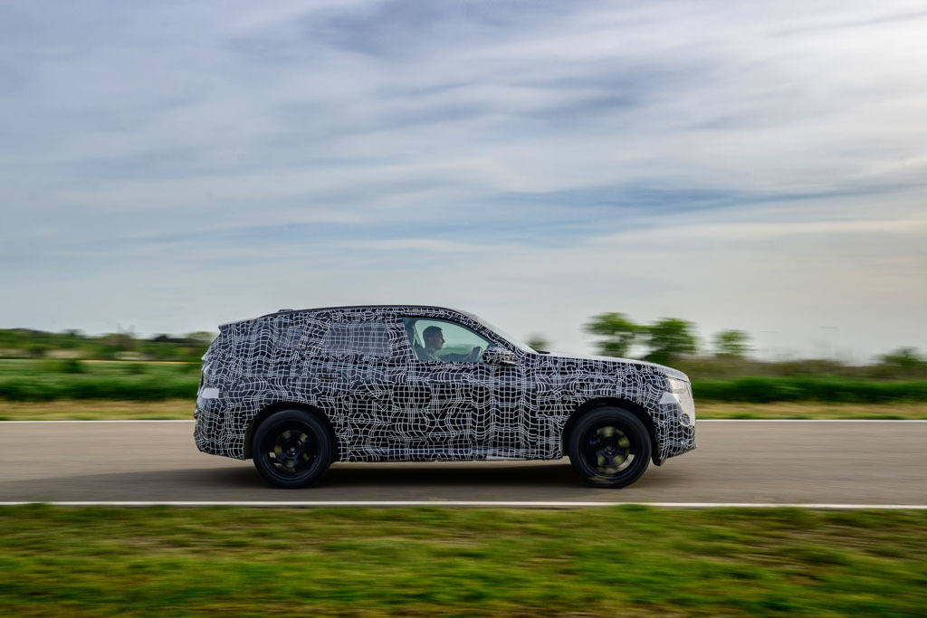 正確､確実､多用途！ ダイナミックな走行テストを受ける新型｢BMW X3｣