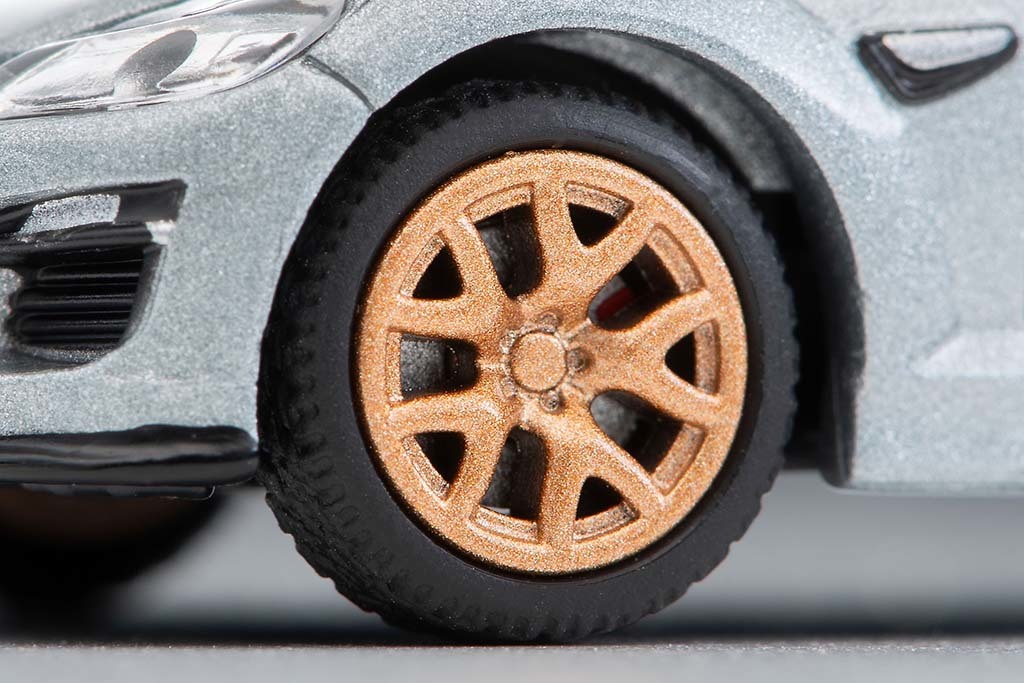 ロクヨンなのにエンジン再現!トミーテック、「マツダRX-8」をついにミニカー化!【モデルカーズ】