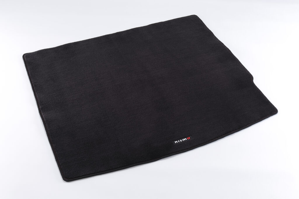 NMC、スポーツ感を高めるガーニッシュや高級フロアマットなど日産アリア用NISMOパーツ発売