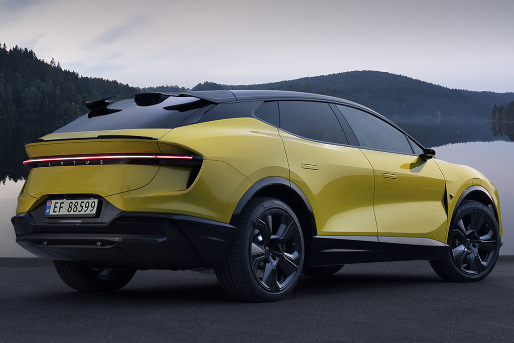 ロータス注目のSUV「エレトレ」、価格や仕様の詳細が発表に!現在好評受注中、デリバリーは今年秋以降